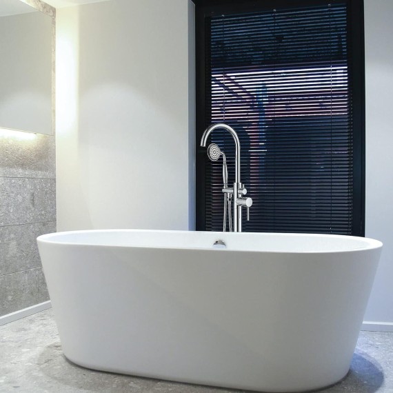 Floor Mount Bathtub Faucet Chrome Floor Mount Tub Filler High Flow Shower Faucets withDual Handheld Shower Mixer Taps Swivel Spout